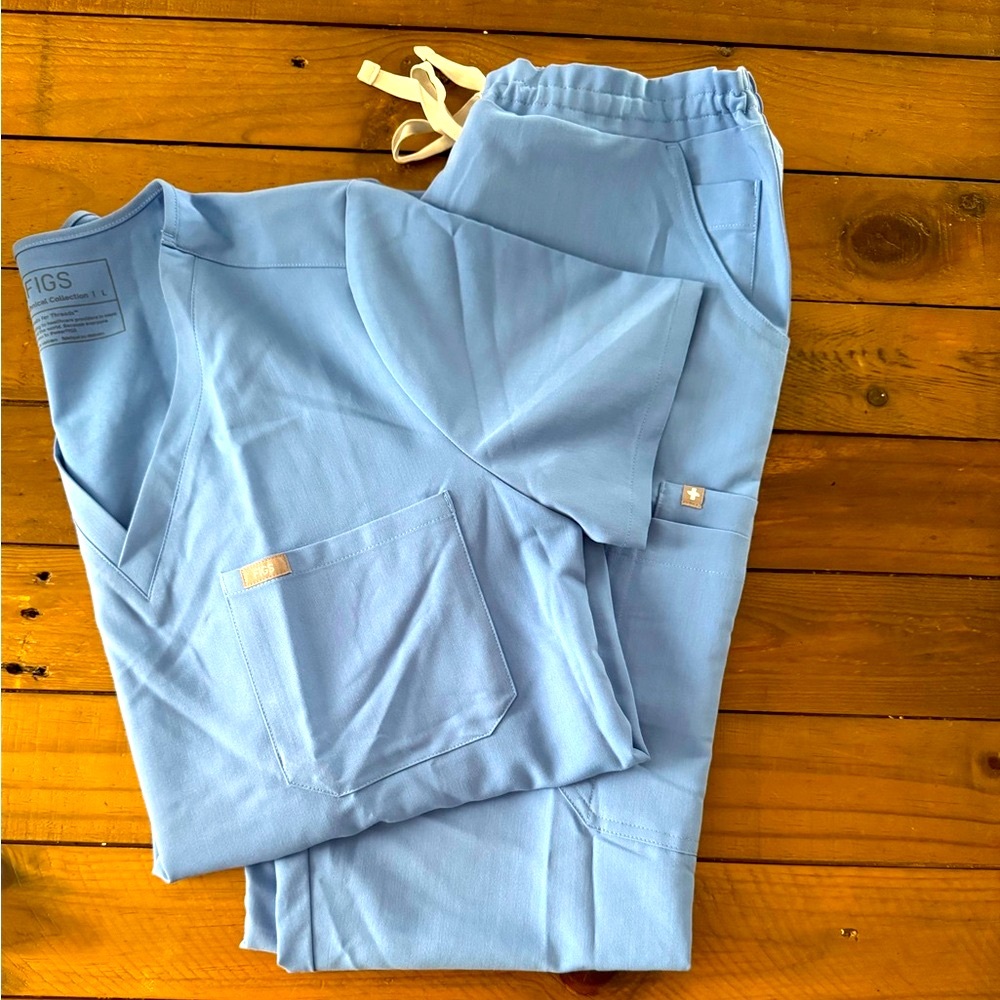 Figs Scrubs Set in Ceil Blue